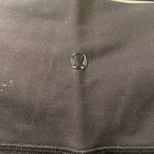 Black Lululemon leggings. Align high-rise.